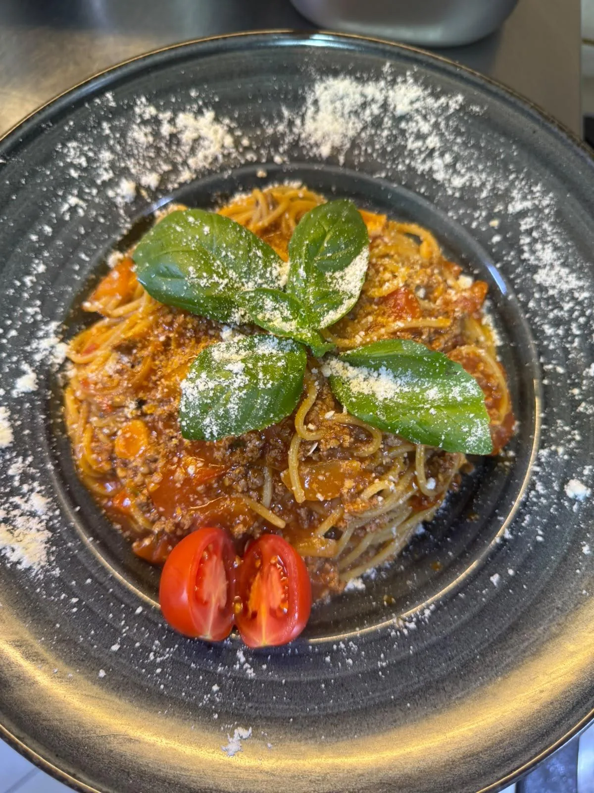 Fesleğenli spagetti – Novas Hagiasophia